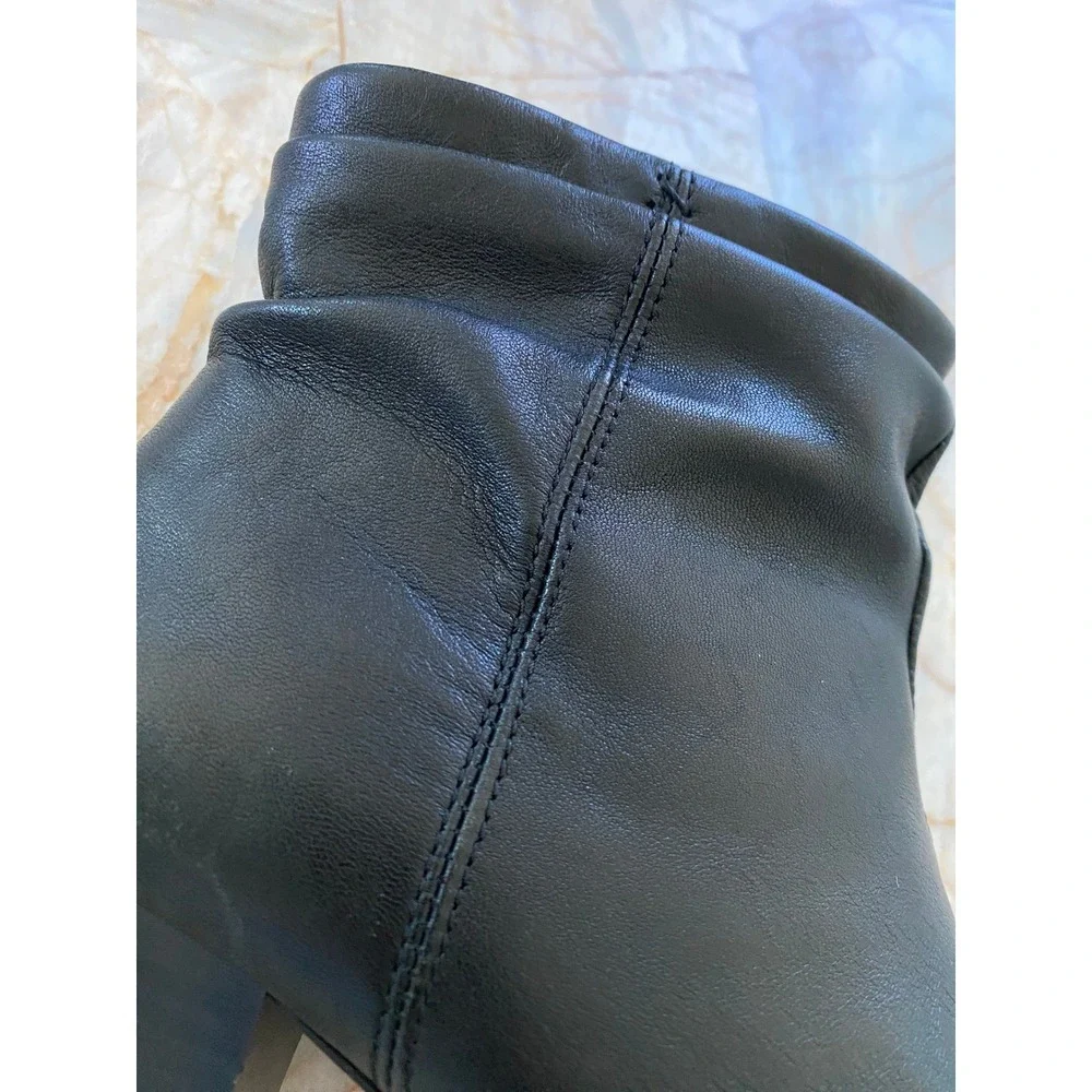 Clarks Black Leather Slouchy Ankle Boots Pointed Toe Block Heel Side Zip 6 1/2